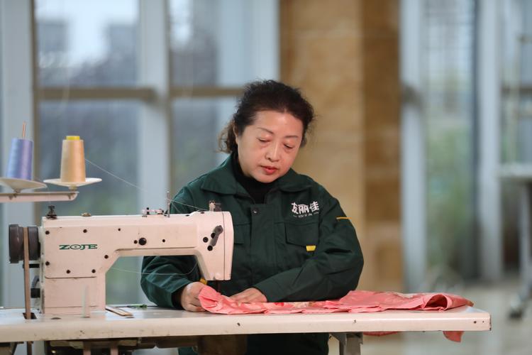 多元化业务驱动下的区域技术服务创新 以重庆技术咨询服务为例